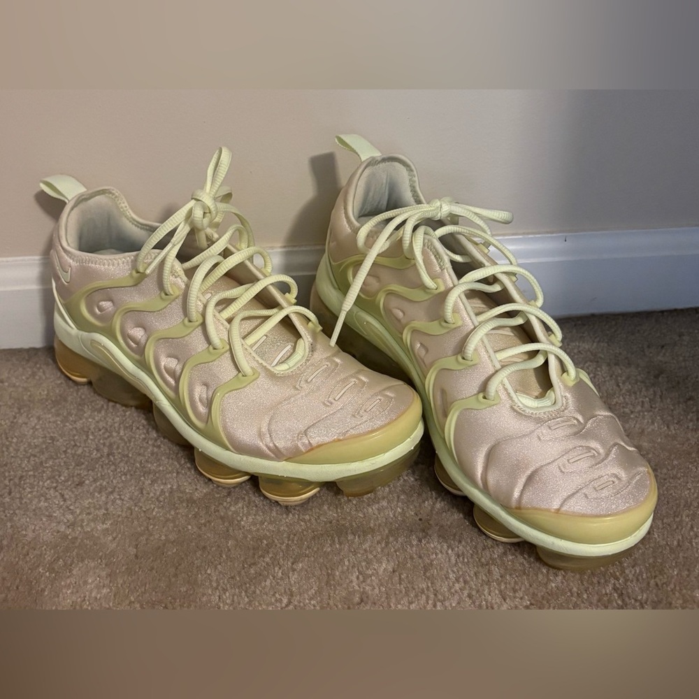 Nike Women's Neon Green Sneakers